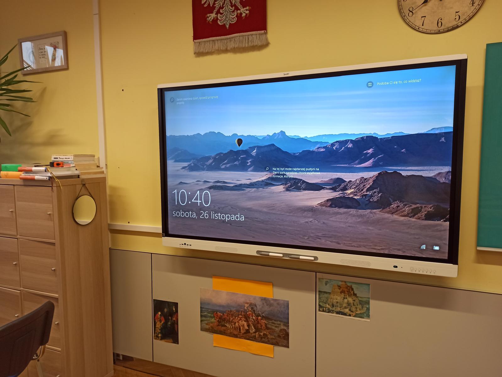 Instalacja monitora interaktywnego w sali edukacyjnej – Bydgoszcz